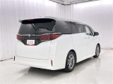 沢山乗れるのがこの車の魅力!2台で移動しないと・・・なんて時もこの車なら1台で!大活躍です♪