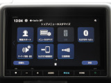 ★ホーム画面★オーディオ設定・Bluetooth接続設定はこちらの画面から。よく使う検索項目をメニューに追加するなどカスタマイズでき、目的地設定がよりスムーズになります!