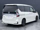 セレナ 1.2 e-POWER ハイウェイスターV アーバンクロム 