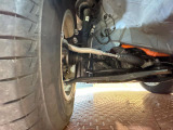 お車を安心してお乗りいただく為には、足回りの定期点検が欠かせません。サービスサポート(有償保証)では無料点検もご提供しており、安心のカーライフをお過ごしいただけるサポート体制が整っています。