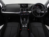 指定工場で車検までご対応可能。6ベイを完備したサービス工場を併設し、快適なAudiライフをサポートします。詳しくは0078-6002-900146中古車スタッフまで