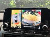 【マルチアラウンドモニター】専用のカメラにより、上から見下ろしたような視点で360度クルマの周囲を確認することができます☆死角部分も確認しやすく、狭い場所での切り返しや駐車もスムーズに行えます。
