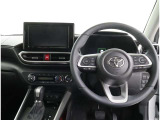 見通しのよいすっきりとした視界で、誰でも運転しやすいです。運転のしやすさは疲れにくさにも繋がりますよ♪