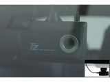 ドライブレコーダー(TZ-DR210)装備してます。フロントとリヤーのカメラで録画しているので万が一の時の記録で安心です。
