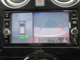 【全周囲カメラ】上が丸見え!! 駐車時に周りの様子が見えます。駐車時も安心ですよ!!