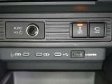 【充電用USB端子】デバイスの充電に便利です。※実際の接続端子は写真で確認or店舗までご気軽にお問合せください♪