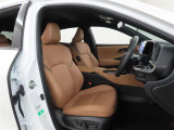 長時間の運転でも疲れにくいシートです。