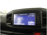 【ナビゲーション】には、携帯からの音楽情報が聞ける『Bluetooth機能付き』!大好きな音楽を聴きながらのドライブが出来そうですね!