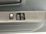 運転席ドアの内張☆パワーウィンドウです♪