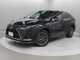 セダンとSUVの特長をあわせ持つクロスオーバーモデル、レクサス「RX」のターボエンジン搭載モデル「RX300」です。
