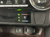 シートエアコン付です。シートを暖めたり冷やしたりできる、快適装備の一つ。 暑い夏もシートが冷える冬も快適にドライブが楽しめそうですね。