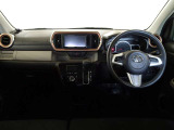 【メーター廻り】シンプルで飽きないデザイン、運転中も視界の邪魔にならない構造になっているので運転に支障もありません♪