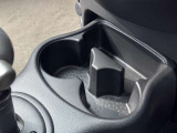 ドリンクホルダーがあって便利で長距離ドライブも可能です
