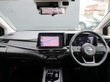 ノートの運転席廻りになります。