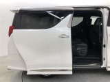 最近の車の買い方「トリプルアシスト」も選べますよ♪♪ 「残価設定型プラン・・月々の支払いがらくらく」「トヨタのクレジット一体型保険・・定額だから安心