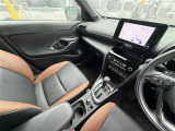 店舗にて現車の確認もいただけますので、お電話で在庫のご確認の上是非ご来店くださいませ!!!