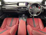 UX 250h Fスポーツ 4WD 本革シート