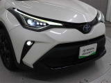 Toyota Safety Senseは、プリクラッシュセーフティに歩行者(夜間)、自転車運転者、交差点右折時に直進してくる対向車、右左折時に対向方向から横断してくる歩行者を検知対象に加えています。