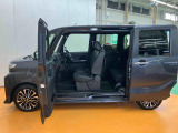 残価設定、通常クレジットと合わせた、お車購入時にしか加入できない大変お得な自動車保険もございます!現金購入予定だったお客様もこの保険に入るためにローンを組む方も増えております。詳細はスタッフまでどうぞ