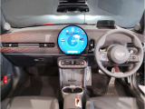 【MINI認定中古車】MINIのご購入はぜひMINI正規ディーラーで!メーカー基準の納車前点検整備を全車実施。規定整備を実施された車両にのみ付帯出来る全国保証。