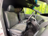 【運転席10WAYパワーシート】リクライニングからシートリフターまで、スイッチ一つで簡単にシートの微調整が可能!自分に最適なシートポジションにセットして、快適なドライブをお楽しみください。