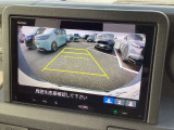 バックカメラ装着済!死角になりやすい後方もとても見やすいです☆車庫入れに自信がない方や縦列駐車が苦手な方にも、オススメ装備です!安心度もアップ!