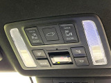 【パワーバックドア】スマートキーや運転席のボタンを押すだけでリアゲートが自動で開閉します!荷物を持っている時や、高い位置にあるバックドアを閉める際に便利な機能です♪