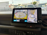 カーナビ付きです。カーナビの機能や保証につきましては、担当スタッフまでお尋ねください。