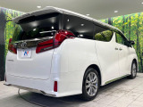 ☆全国のネクステージからお取り寄せが可能※!遠方の店舗に展示してあるクルマが気になる場合も、最寄りの店舗でご覧いただくことが可能です!是非私たちに要望をお聞かせください!※別途費用