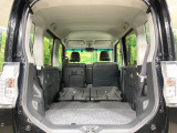普段のお買い物や通勤、送迎等に十分な荷室スペースを確保しております。セカンドシートを倒すと、大きな荷物の積載も可能です♪