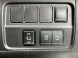 両側オートスライドドアです!インテリジェントキーや運転席のスイッチで簡単にドアの開閉ができるので、とても便利な装備です♪