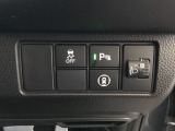 パーキングセンサー、横滑り抑制機能搭載。駐車時の障害物検知や滑りやすい路面での車両安定性を高め、安全運転をサポートします。