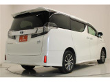 低価格で良質なお車を全社総台3,000在庫からお選びいただけます。営業時間 10:00〜19:00