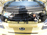 i-VTECエンジンを搭載しています。街中や坂道での加速や高速道路での力強さなどHondaならではの走りを体感できます。毎日乗るクルマとして大事な燃費性能にもこだわりました。