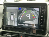 空から車を見たような「アラウンドビューモニター」!車の周りが一目で確認できるので、小さなお子様や障害物があっても安心して乗ることができます。