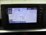 ディスプレイオーデイオ(フルセグTV・AM/FMチューナー・Biuetooth・USB入力)+オプションのナビが付いています。