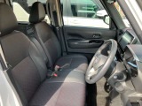 運転席も広々、ドライブも楽しめますね♪実際お座りいただくのが、分かりやすいと思います。お気軽にご来店ください!