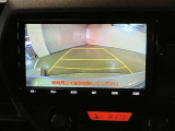 バックギアに入れると、このように後方が映し出されます!最終確認はご自身の目と耳で必ず行ってください!安全第一で!