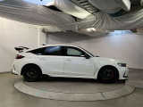 ご覧いただきましたお車が売約済みの場合もあります。事前に在庫確認をお願いいたします。