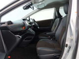 見通しのよいすっきりとした視界で、誰でも運転しやすいです。運転のしやすさは疲れにくさにも繋がりますよ♪