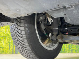 お車を安心してお乗りいただく為には、足回りの定期点検が欠かせません。サービスサポート(有償保証)では無料点検もご提供しており、安心のカーライフをお過ごしいただけるサポート体制が整っています。
