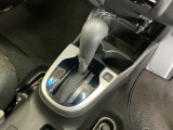 発進時から滑らかに加速する無段階変速のCVTはストップ&ゴーの多い街の中も快適です