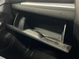 店舗にて現車の確認もいただけますので、お電話で在庫のご確認の上是非ご来店くださいませ。