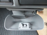 様々な箇所に収納に便利なBOXが付いて便利です