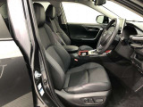 【運転席・助手席】です!実際お座りいただくのが分かりやすいと思いますので、ぜひお気軽にご来店ください♪状態もいいですよ☆
