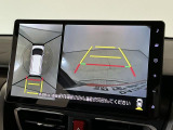 【パノラマモニター】車両周囲を上から見下ろしたような映像を表示。正確なモニタリングが可能になり、駐車時・幅寄せをアシストします!