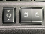 【両側パワースライドドア】スマートキーや運転席のスイッチで後席両側スライドドアの開閉が可能♪電動だから力を入れてドアを開ける必要が無く、小さなお子様でも簡単に開け閉めでき快適です♪