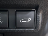 【パワーバックドア】スマートキーや運転席のボタンを押すだけでリアゲートが自動で開閉します!荷物を持っている時や、高い位置にあるバックドアを閉める際に便利な機能です♪