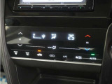 フルオートエアコン搭載。好みの温度に設定するだけで、風向や風量を自動でコントロール!いつでも快適な車内環境に。