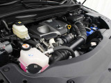 8AR-FTS型 2L 直列4気筒 DOHCインタークーラー付ターボエンジン搭載、駆動方式は4WDです。